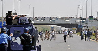  Transporters strike continues in twin cities