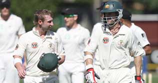 Aussies win in Wellington