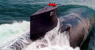 US-Russia sign landmark nuke arms reduction treaty