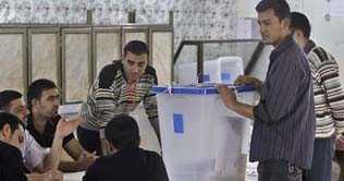 Iraq elections: Baghdad vote recount starts