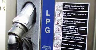 LPG price plunges by Rs 6/kg