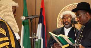 Jonathan swears in as new Nigerian president