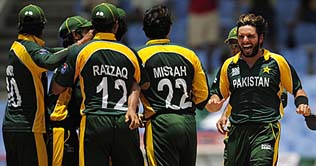 Pakistan beat South Africa by 11 runs