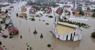 Floods wreak havoc in Poland
