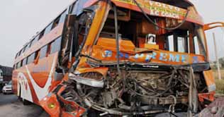 30 burnt alive in India bus accident