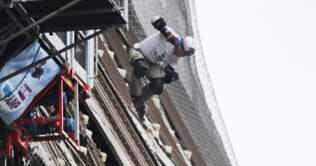 Skate-jump off Eiffel Tower lands record