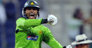 Second ODI: Pakistan beats SA by 1 wicket