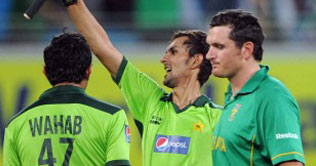 4th ODI: Pakistan beats South Africa by 1 wicket 
