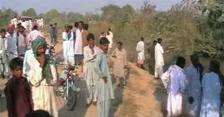 Naushahro Feroze: Mother, 2 children drown as motorbike fells into canal