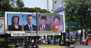 Obama arrives in Indonesia 