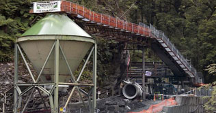 29 trapped Kiwi miners expected to be alive