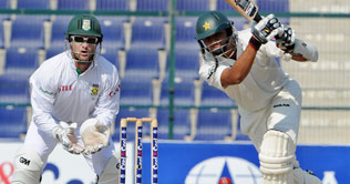 Misbah, Azhar stand tall to draw test and series against Proteas