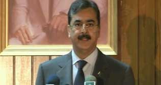  Gilani shrugs off Kayani, Shahbaz meeting