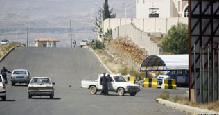 Yemen: One killed as militants strike Western targets