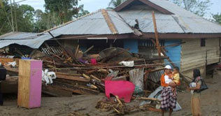 Floods and landslides kill 86 in Indonesia