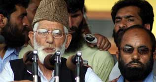 New Delhi: Ali Gilani heads seminar; pandits create chaos