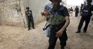 Karachi: Many suspects arrested in police search operation