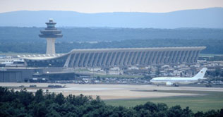 Washington Airport: Transport agency misbehaves with Pak Army delegation