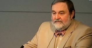 Haroon demands probe into dykes' breaches on political basis