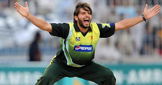 Afridi calls for Umpire Decision Review System in ODIs