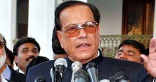 Taseer accuses PML-N of plotting against PPP