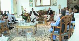 PML-N be first to stand for democracy: Nawaz