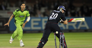 Gul's magic continue, Pakistan draw level against England