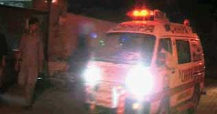 Chaos continues in Karachi, 3 including a cop shot dead