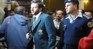 Karachi: National cricket team returns home