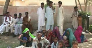 Hyderabad: 46 peasants recovered from illegal confinement