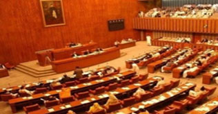 Senators demand raise in young doctors salaries