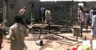 Minor dies, 5 houses gutted in Khairpur 