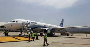 First Mexico bio-fuel flight takes off