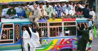Karachi: Transporters rev up inter-city bus fares 