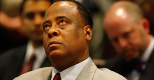 Defence lawyer says MJ was desperate over finances 