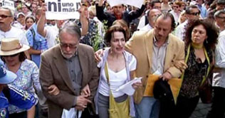 Mexicans protest against president's drug war