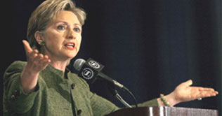 Clinton urges Arab states to embrace economic and political reforms