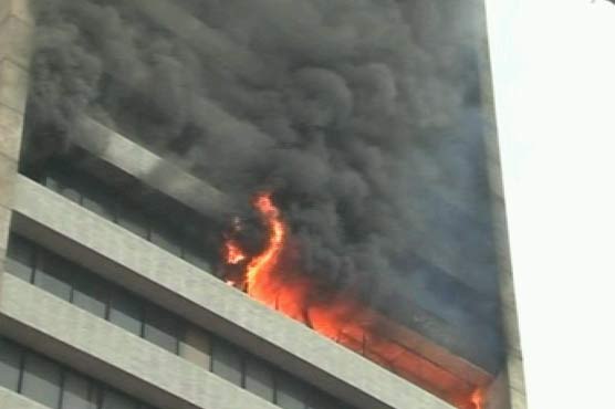 Fire erupts at 8th floor of a building in Islamabad