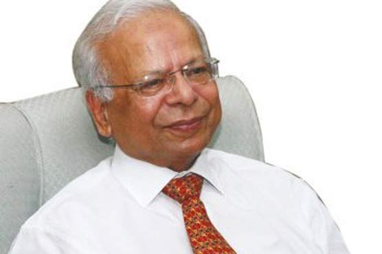 Floods, mismanagement affected economy: ex-SBP governor 