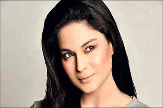 Veena sues Indian magazine over morphed cover photo