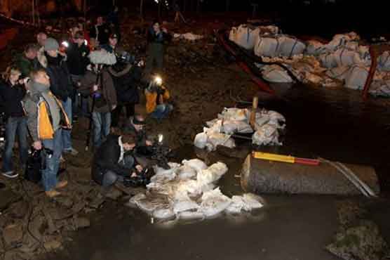 WWII bombs defused after 45,000 evacuated in German city 