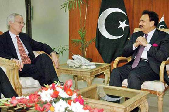 Malik tells Munter US should act against Ijaz