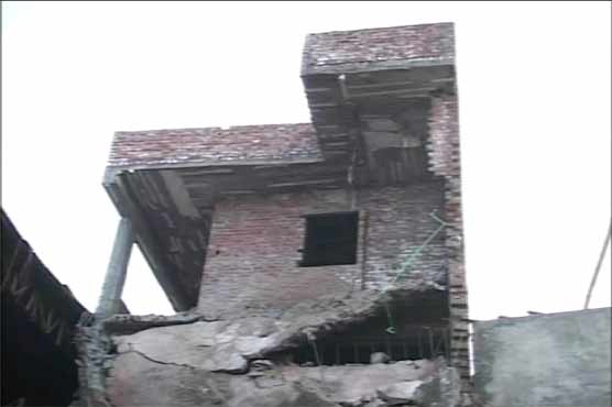 Lahore: 3 labourers injured as plaza caves in 