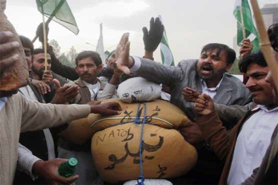 Nato strike: Protesters deliver petition to US embassy