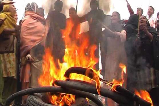 Islamabad citizens protest against gas loadshedding