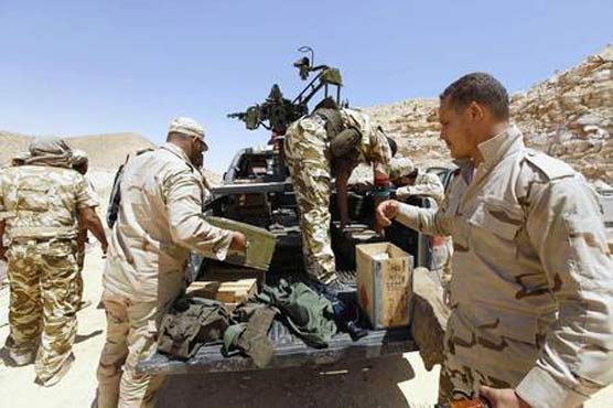 Libyan militia, army clash near Tripoli's airport