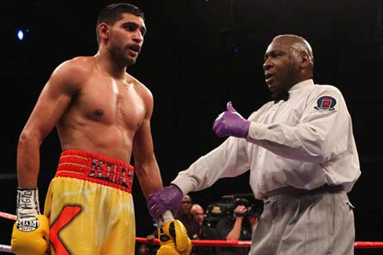 Amir Khan plans inquiry into ref, judges