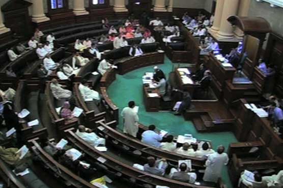 PPP, PML-N squabble on Punjab Assembly floor