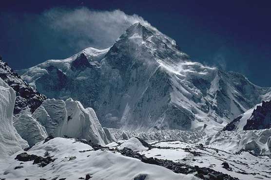 Russian team trying to top K2 in winter