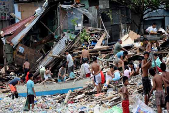 Philippines storm leaves 185 dead